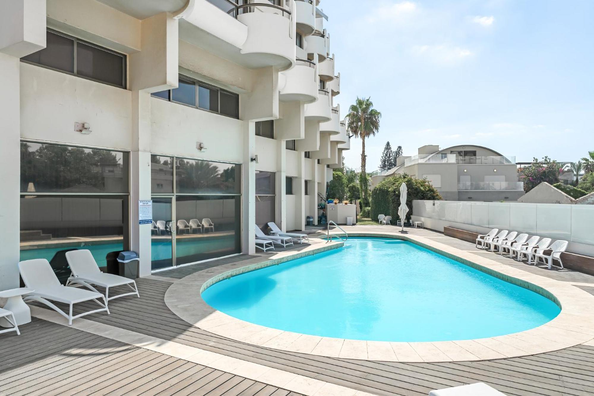 Herzelia Sunsets Paradise 2Br With Parking By Beachfront Stay מראה חיצוני תמונה